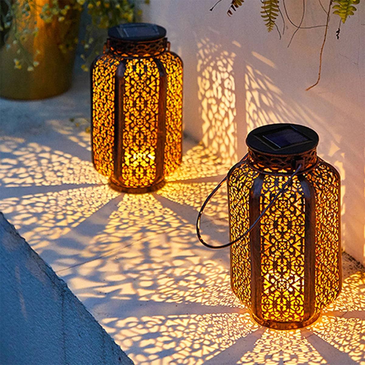 Led Solar Hanging Lantern Hanging Solar Lantern Retro Iron Art Lantern Decorative Outdoor Waterproof Garden Yard Lawn Lights